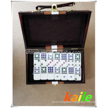 Double nine white domino pack in leather box